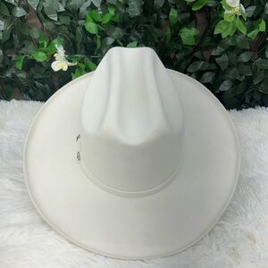 Chic Cream Women's Hat